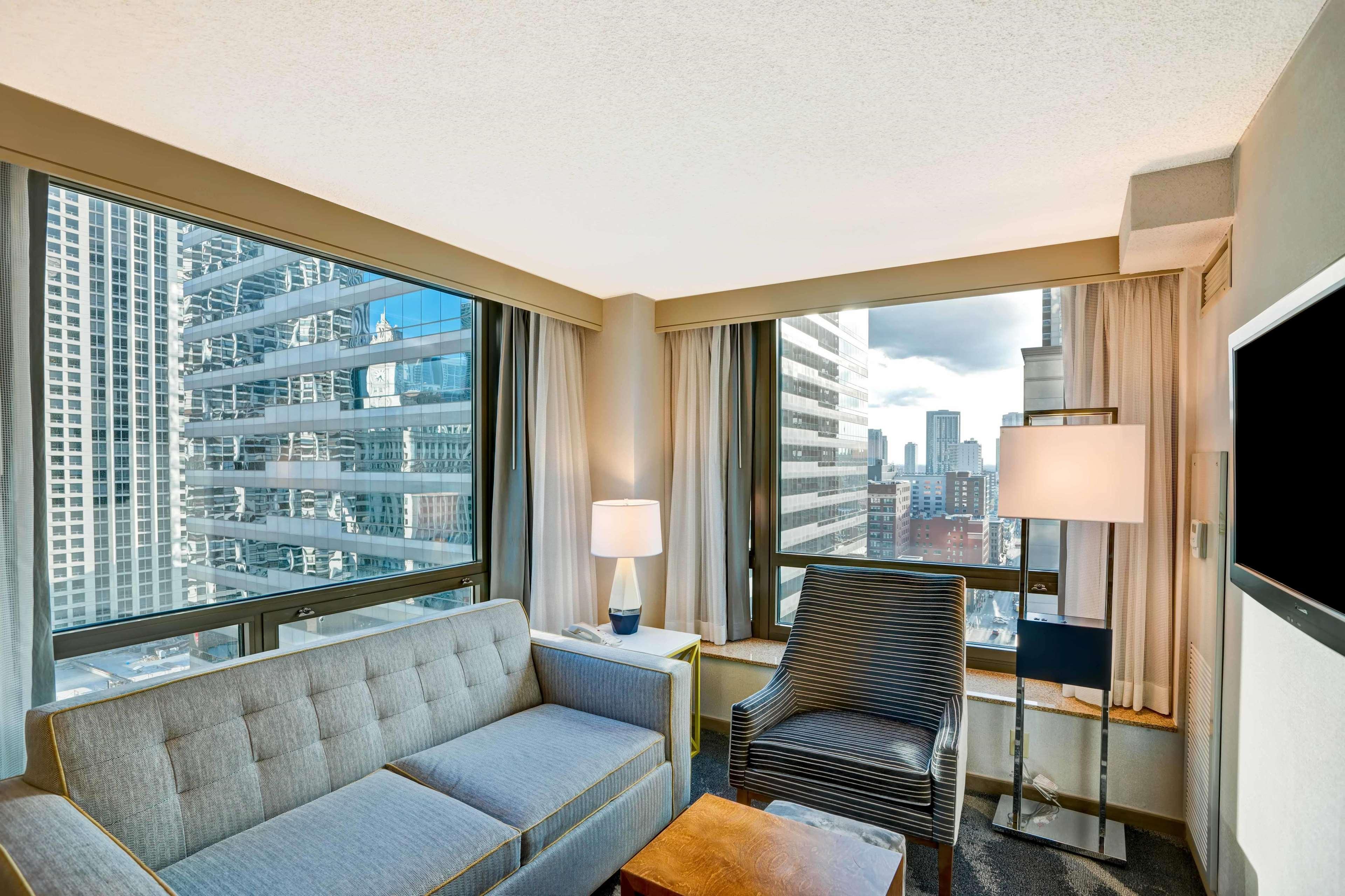 Homewood Suites By Hilton Chicago Downtown Exteriör bild