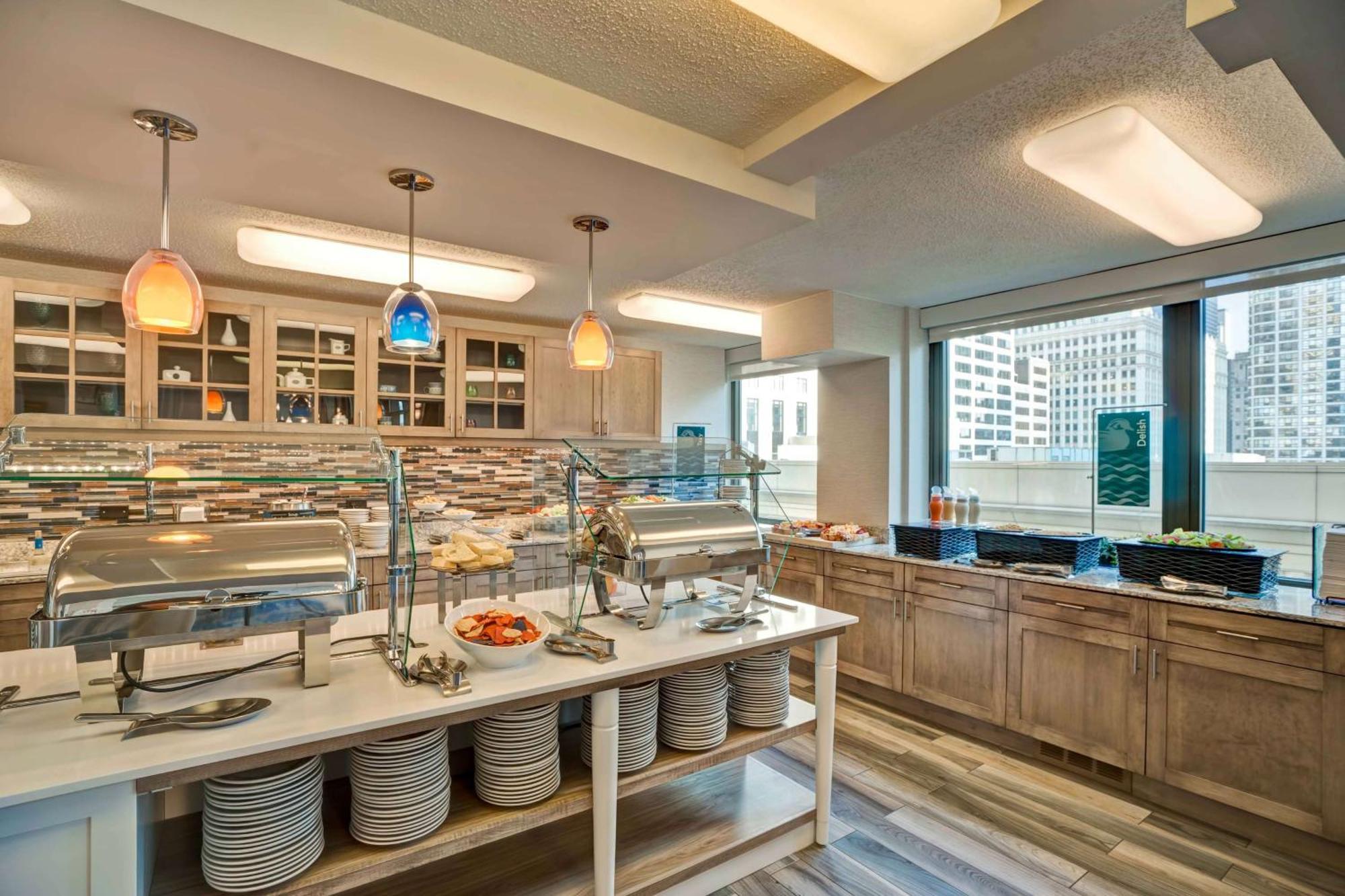 Homewood Suites By Hilton Chicago Downtown Exteriör bild
