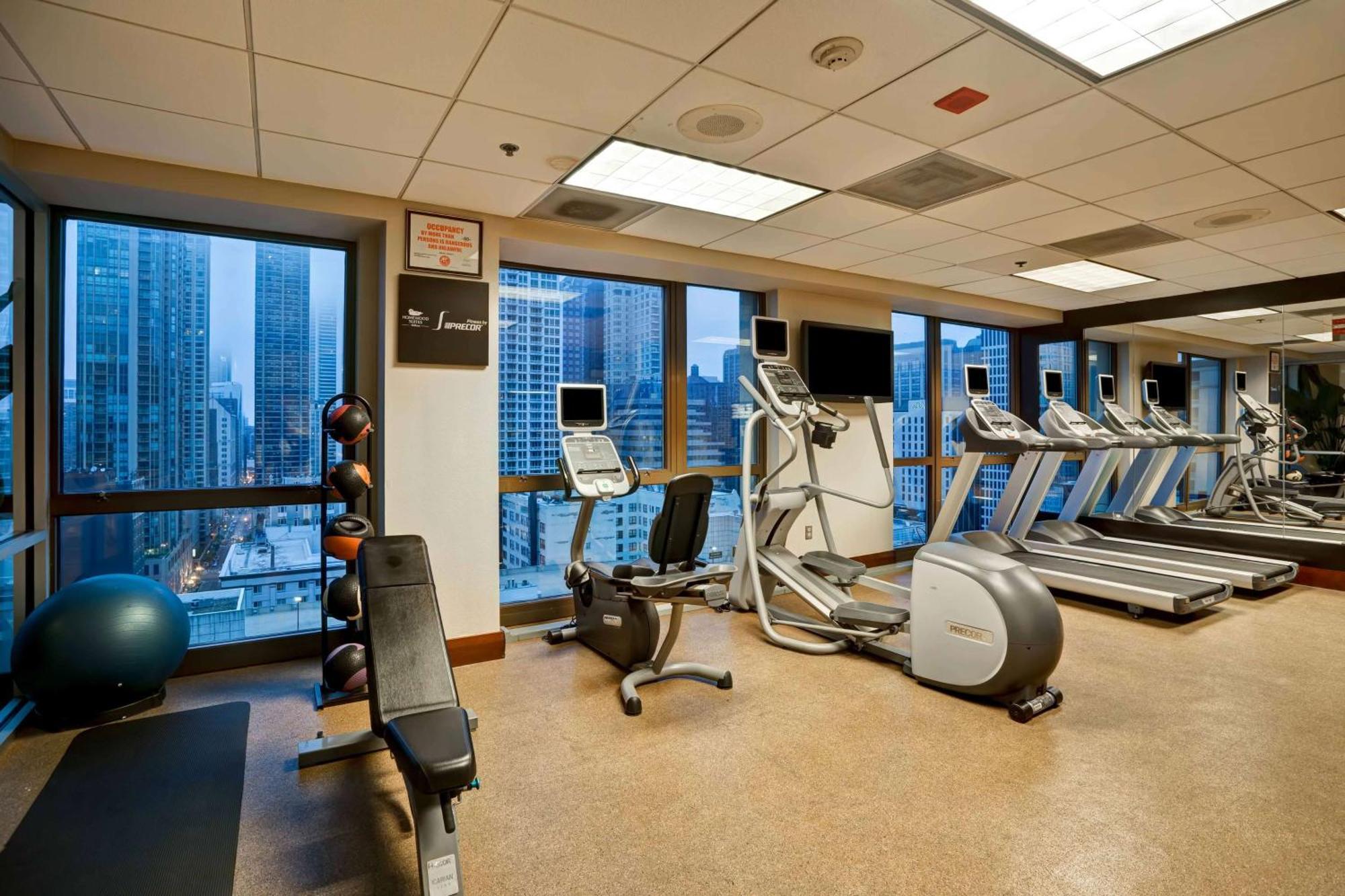 Homewood Suites By Hilton Chicago Downtown Exteriör bild